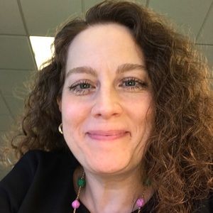 Meet your Posher, Lori